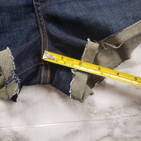 Aritzia Paradise Mine Super High Rise Denim Shorts in size 29 - Picture 9 of 9